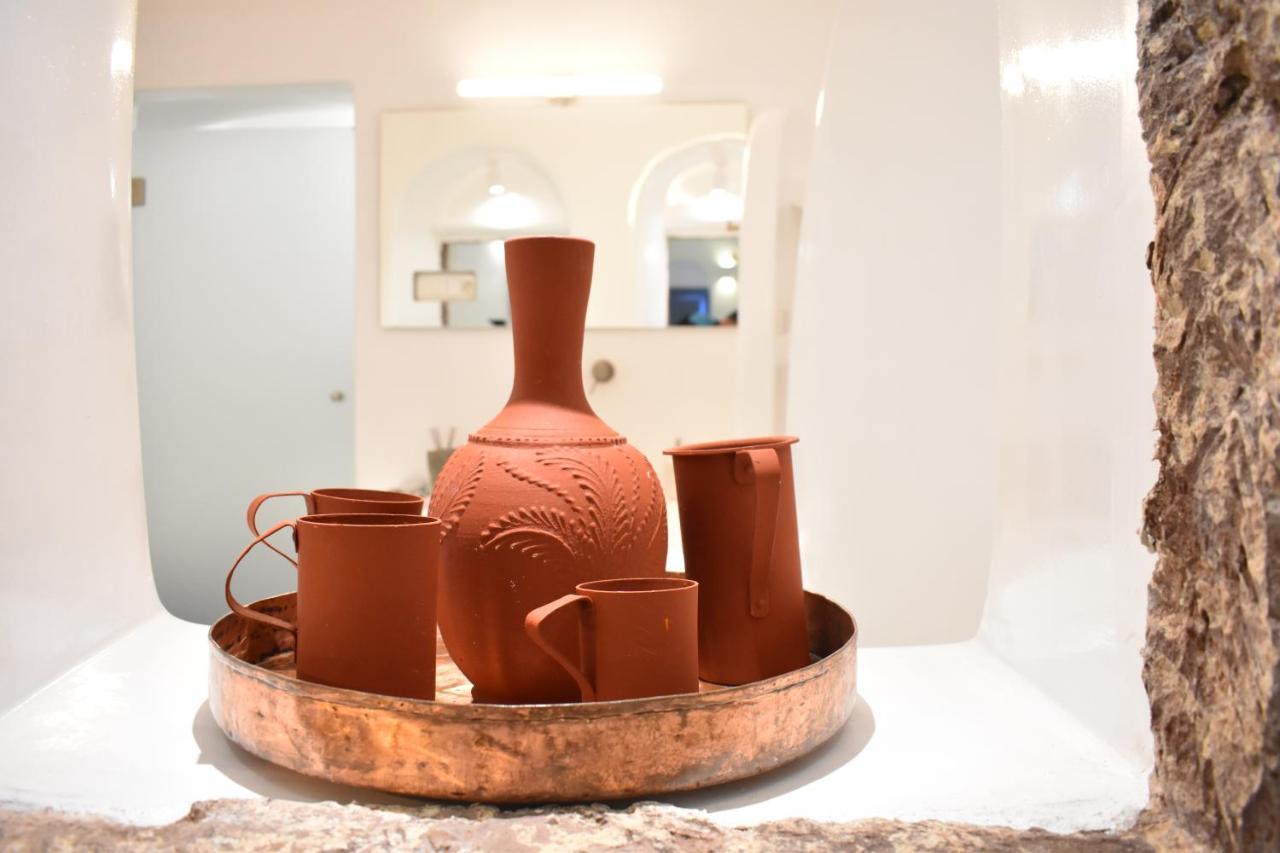 Oinos Luxury Suites Foinikiá 外观 照片