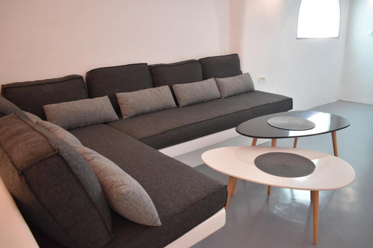 Oinos Luxury Suites Foinikiá 外观 照片