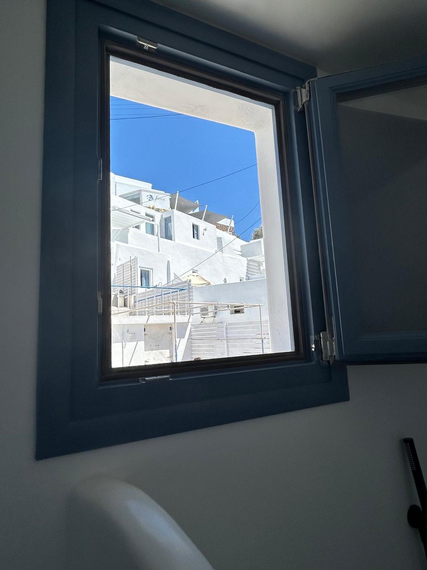Oinos Luxury Suites Foinikiá 外观 照片