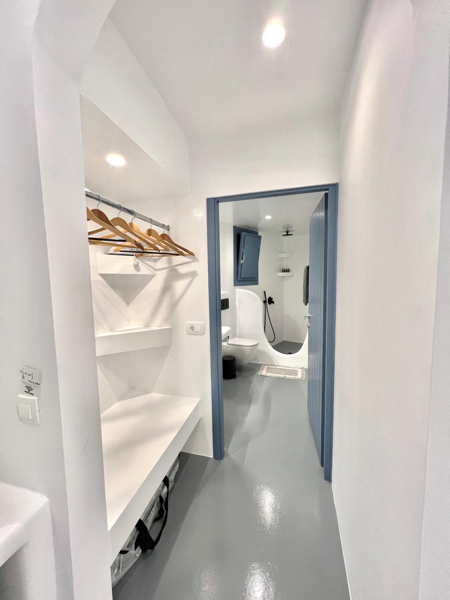 Oinos Luxury Suites Foinikiá 外观 照片